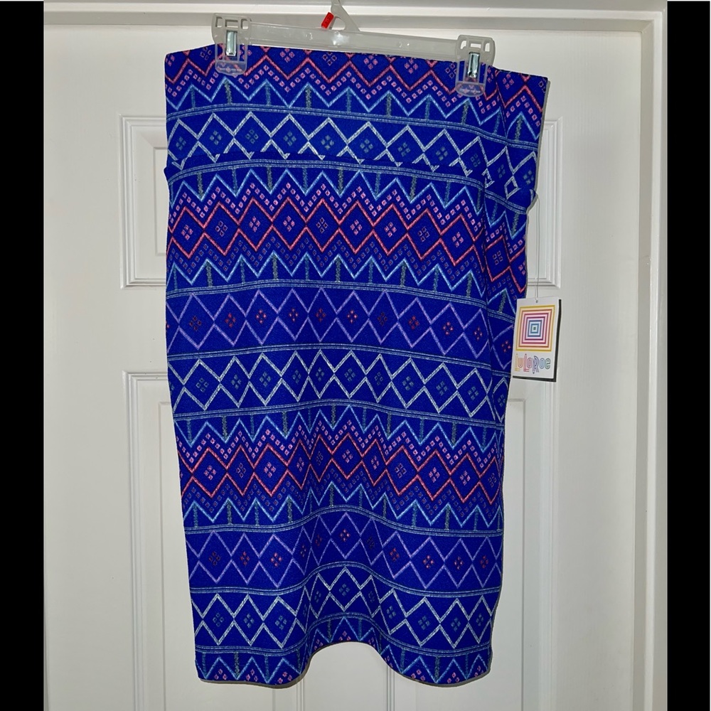 NWT LuLaRoe Women Large Straight Skirt Blue Purple Stretch Below Knee 36” Waist